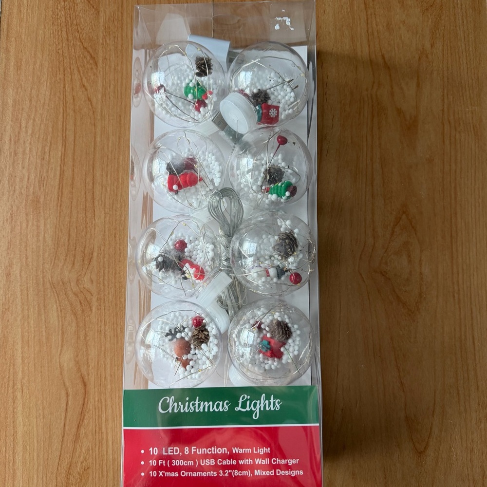 10’ Christmas Snowglobe LED String Lights 8 Function Warm Light USB Cable